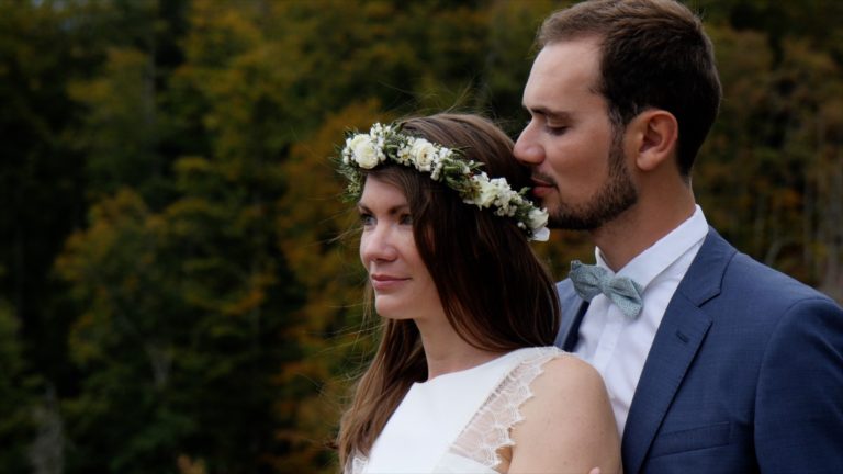 Film mariage Ferme Château de Draillant Haute-Savoie — Anne-Laure et Pierre — ferme XVIIIe Alpes lac Léman cour piscine privative montagne drone — Sylvain B Vidéaste Arras