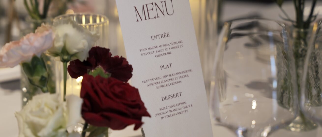 Tendances mariage 2026-2027 — couleurs vert sauge, lilas et argent, ambiances immersives et cinématographiques, formats intimistes — guide du vidéaste Sylvain B Vidéaste, Arras