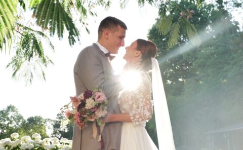 Film mariage Château de Percey Yonne Bourgogne — Clarisse et Jordan — château XVIIIe Orangerie 560 m² parc 8 ha fontaine labyrinthe végétal Canal de Bourgogne 5 gîtes drone — Sylvain B Vidéaste Arras